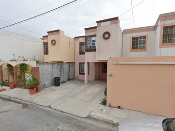 CASA EN CALLE CIRUELOS, VILLA FLORIDA SECTOR C, REYNOSA. ¡¡¡NO CRÉDITOS!!!