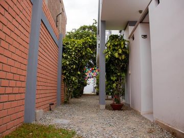 CASA EN VENTA 933 m2 - Carretera Chiclayo - Pimentel