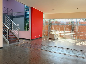 CASA EN VENTA 933 m2 - Carretera Chiclayo - Pimentel