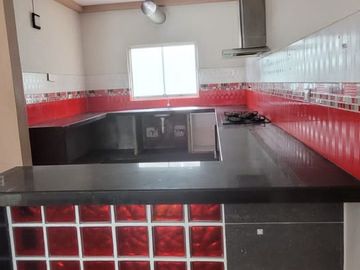 CASA EN VENTA 933 m2 - Carretera Chiclayo - Pimentel