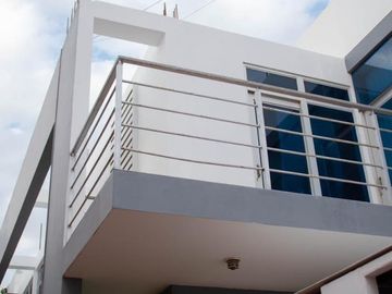 CASA EN VENTA 933 m2 - Carretera Chiclayo - Pimentel