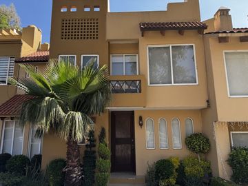VENTA LINDA CASA EN CONDOMINIO FRENTE A  LA PLAZA GRAND SAN FRANCISCO, TETELPAN
