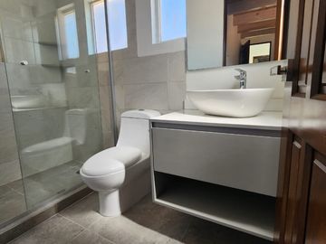 VENTA LINDA CASA EN CONDOMINIO FRENTE A  LA PLAZA GRAND SAN FRANCISCO, TETELPAN