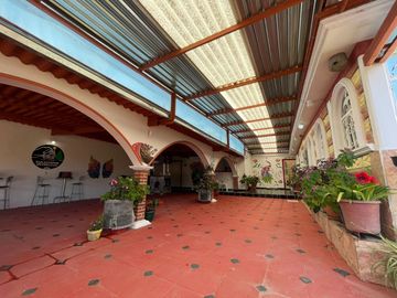 HERMOSA CASA DE CAMPO UBICADA EN ZEMPOALA, HGO.