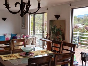 LINDA PARCELA CON 2 CASAS EN CONDOMINIO CONSOLIDADO