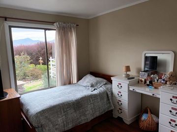 LINDA PARCELA CON 2 CASAS EN CONDOMINIO CONSOLIDADO