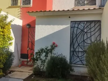 EN VENTA CASA DE VILLA DE LAS TORRES