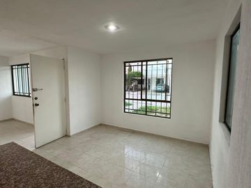 BONITA CASA EN VENTA EN EL FRACCIONAMIENTO LAS AMERICAS