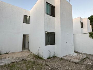 BONITA CASA EN VENTA EN EL FRACCIONAMIENTO LAS AMERICAS