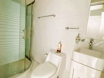 Enorme propiedad de tres niveles en venta. Corregidora Centro de Morelia.