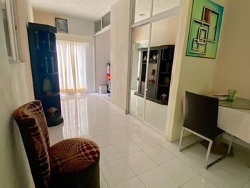 Enorme propiedad de tres niveles en venta. Corregidora Centro de Morelia.