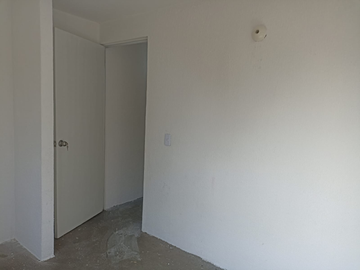 CASAEN VENTA URBI  VILLAS DEL REY, CLARES HUHUETOCA