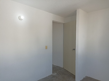 CASAEN VENTA URBI  VILLAS DEL REY, CLARES HUHUETOCA