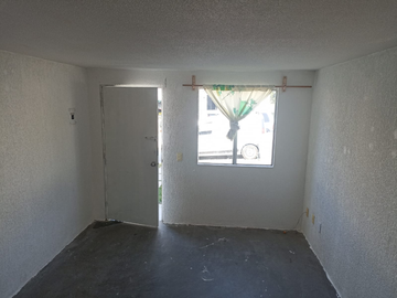CASAEN VENTA URBI  VILLAS DEL REY, CLARES HUHUETOCA