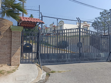 CASAEN VENTA URBI  VILLAS DEL REY, CLARES HUHUETOCA