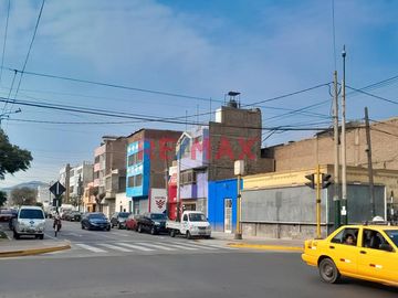 Se Vende Edificio Comercial En La Victoria
