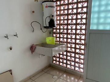 DEPARTAMENTO EN RENTA EN EL MORAL 3 RECAMARAS C/U CON BAÑO