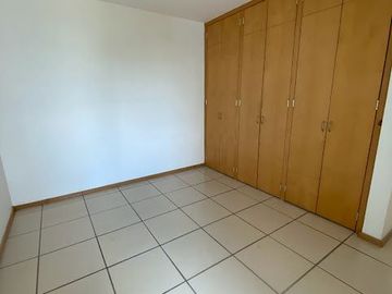 DEPARTAMENTO EN RENTA EN EL MORAL 3 RECAMARAS C/U CON BAÑO