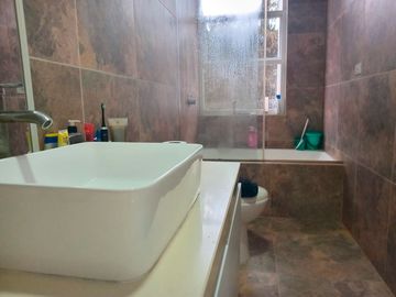 Casa en arriendo en el sector Loma del Escobero, Envigado