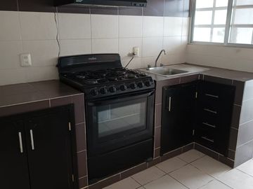 Casa en Renta en Soyaniquilpan, amueblada y con todos los servicios incluidos.