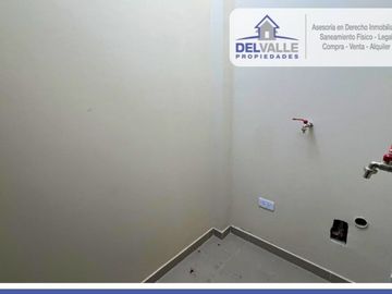 SE VENDE LOCAL DE 03 NIVELES - MIRAFLORES COUNTRY CLUB