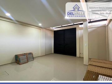 SE VENDE LOCAL DE 03 NIVELES - MIRAFLORES COUNTRY CLUB