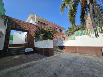 (CVO) CASA EN LOMAS TETELA $5,750,000
