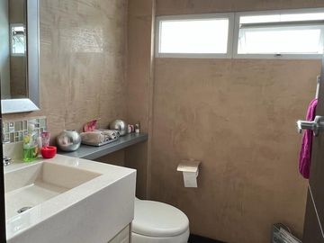 Vendo hermosa casa tumbaco  254000