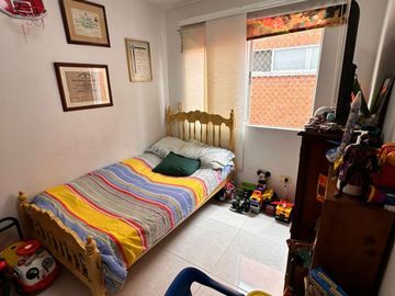 CASA EN CONJUNTO CERRADO