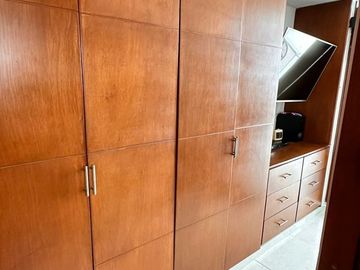 CASA EN CONJUNTO CERRADO