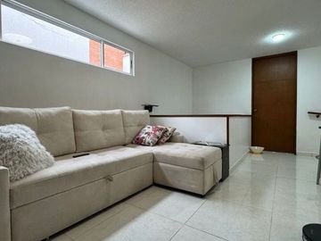 CASA EN CONJUNTO CERRADO