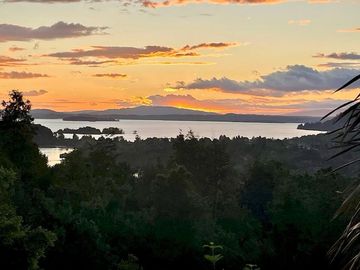 SE vende paraíso en la Tierra, acogedora casa con vista al lago Calafquén