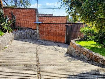 Renta Casa sola en San Miguel Tlaixpan, Texcoco, con 900 m2 de jardín¡