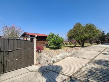 Renta Casa sola en San Miguel Tlaixpan, Texcoco, con 900 m2 de jardín¡