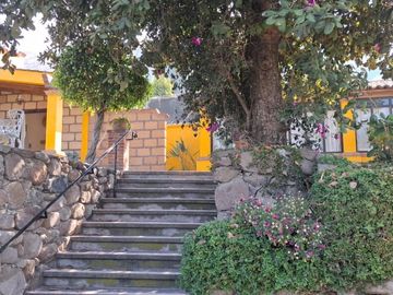 Renta Casa sola en San Miguel Tlaixpan, Texcoco, con 900 m2 de jardín¡