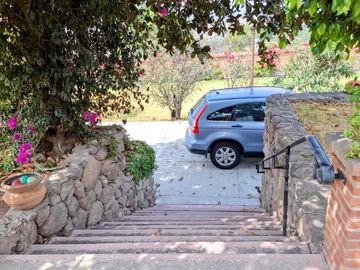 Renta Casa sola en San Miguel Tlaixpan, Texcoco, con 900 m2 de jardín¡