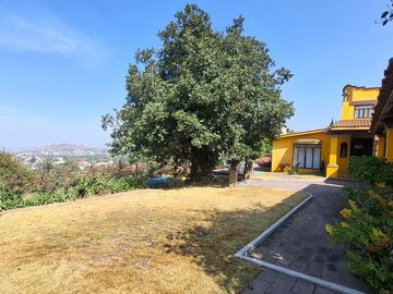 Renta Casa sola en San Miguel Tlaixpan, Texcoco, con 900 m2 de jardín¡