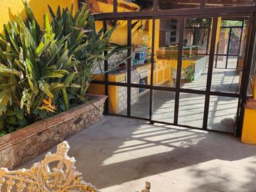 Renta Casa sola en San Miguel Tlaixpan, Texcoco, con 900 m2 de jardín¡