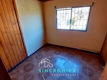 ¡ACOJEDORA CASA EN SECOR LOS TILOS ALGARROBO!