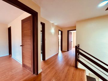 Casa de venta 5 dormitorios en Cuenca Ecuador