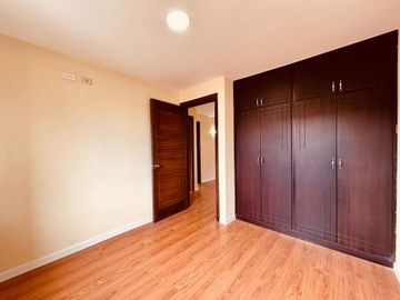Casa de venta 5 dormitorios en Cuenca Ecuador
