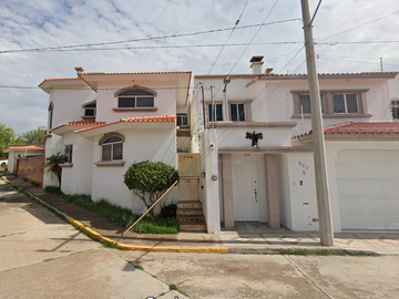 Casa En Remate Bancario En C. Loma Aconcagua, Loma Dorada, Durango, Durango (60% Descuento, Única Oportunidad, Sólo Pago De Contado En 2 Cuotas) ¡gran