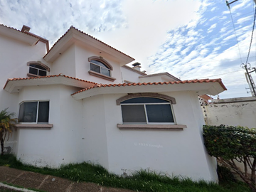 Casa En Remate Bancario En C. Loma Aconcagua, Loma Dorada, Durango, Durango (60% Descuento, Única Oportunidad, Sólo Pago De Contado En 2 Cuotas) ¡gran