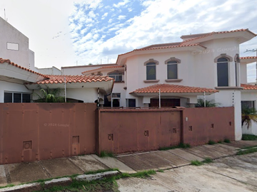 Casa En Remate Bancario En C. Loma Aconcagua, Loma Dorada, Durango, Durango (60% Descuento, Única Oportunidad, Sólo Pago De Contado En 2 Cuotas) ¡gran