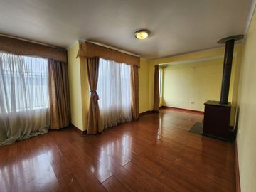 Ibacache Propiedades vende Casa en Los Aromos Chiguayante