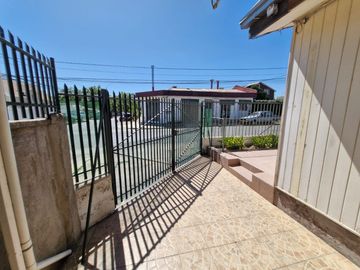 SE VENDE HERMOSA CASA, VILLA ALEMANA GRAN TERRENO IDEAL PARA INVERSIÓN