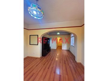 ID: 1127750 Hermoso Flat Estilo Italiano Centro De Lima