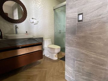 CASA EN VENTA EN NUEVO ALTATA EN PRIVADA VILLAS DEL MAR A ORILLA DE LAGO