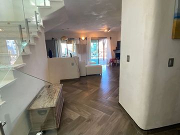 CASA EN VENTA EN NUEVO ALTATA EN PRIVADA VILLAS DEL MAR A ORILLA DE LAGO