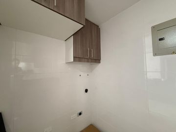 VENTA Departamento en Urb Jardines de Amagasí Quito Embajada Americana De los Guayacanes y Avigiras